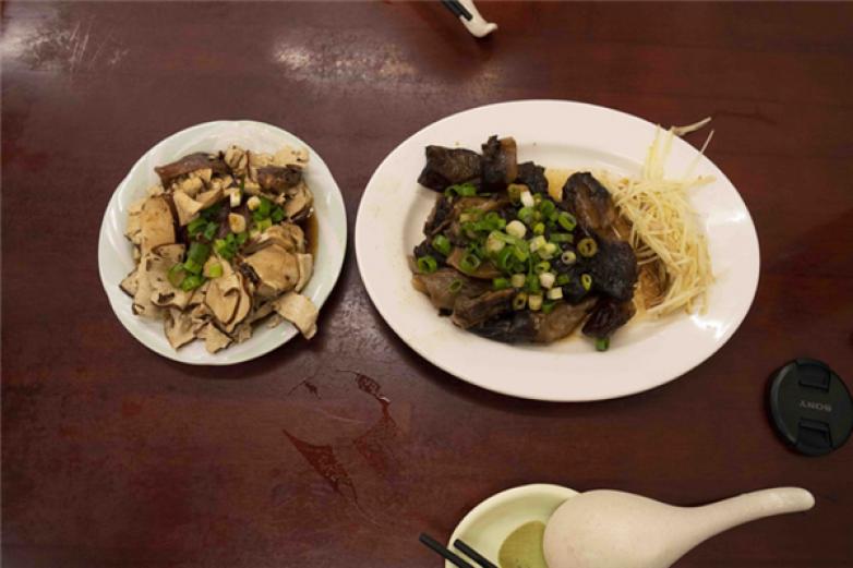 马鞍小肠牛肉面